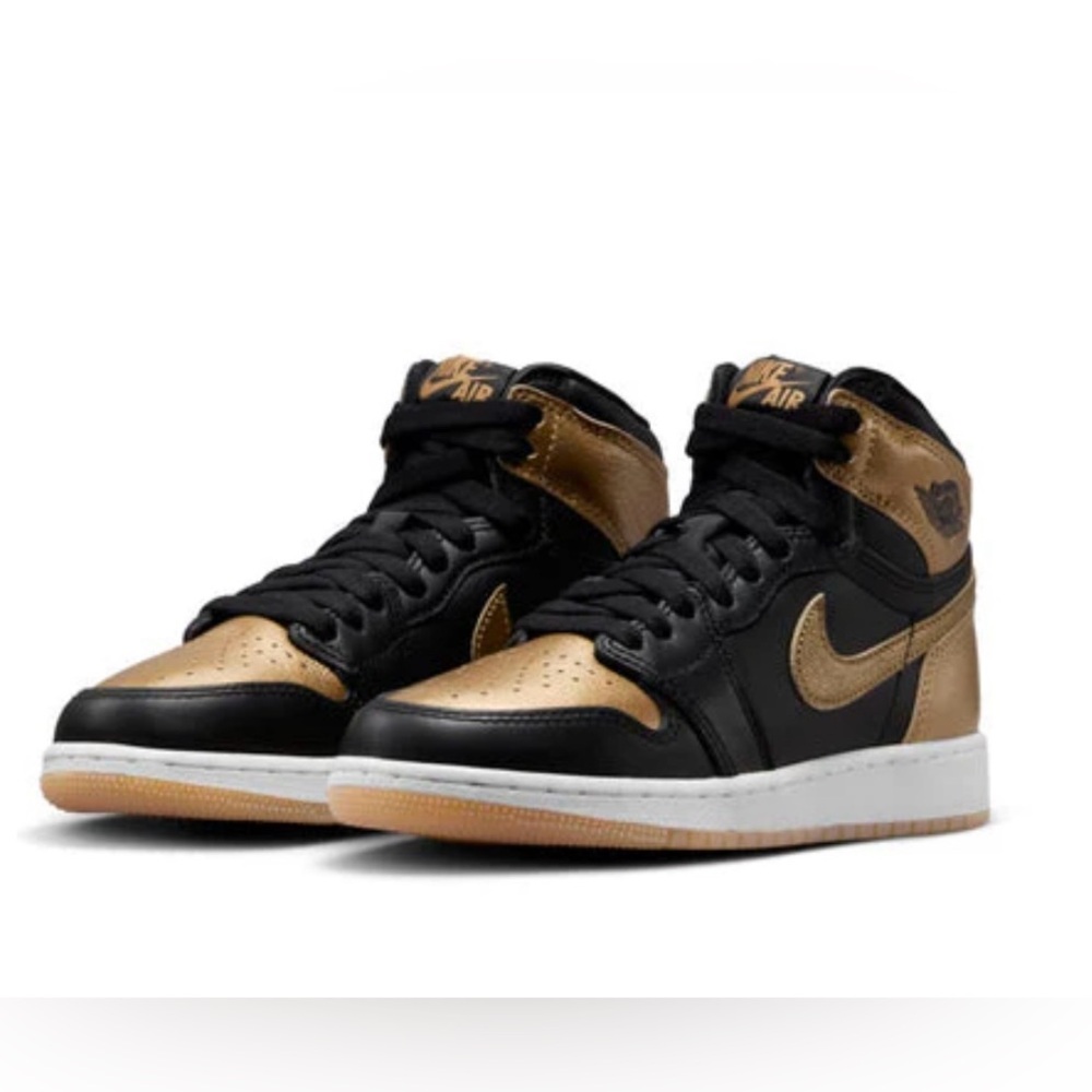 Nike Air Jordan 1 Retro High OG 5Y NWT